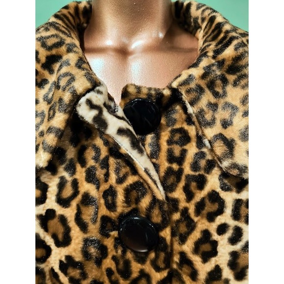 Chico's Faux Fur Leopard Print Jacket Coat with Pockets Button Front Size 2 (12) - Picture 2 of 5